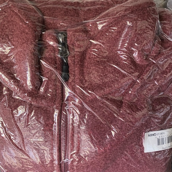 Amazon Essentials M Women’s Classic Full-Zip Polar Soft Fleece Jacket - Picture 2 of 2